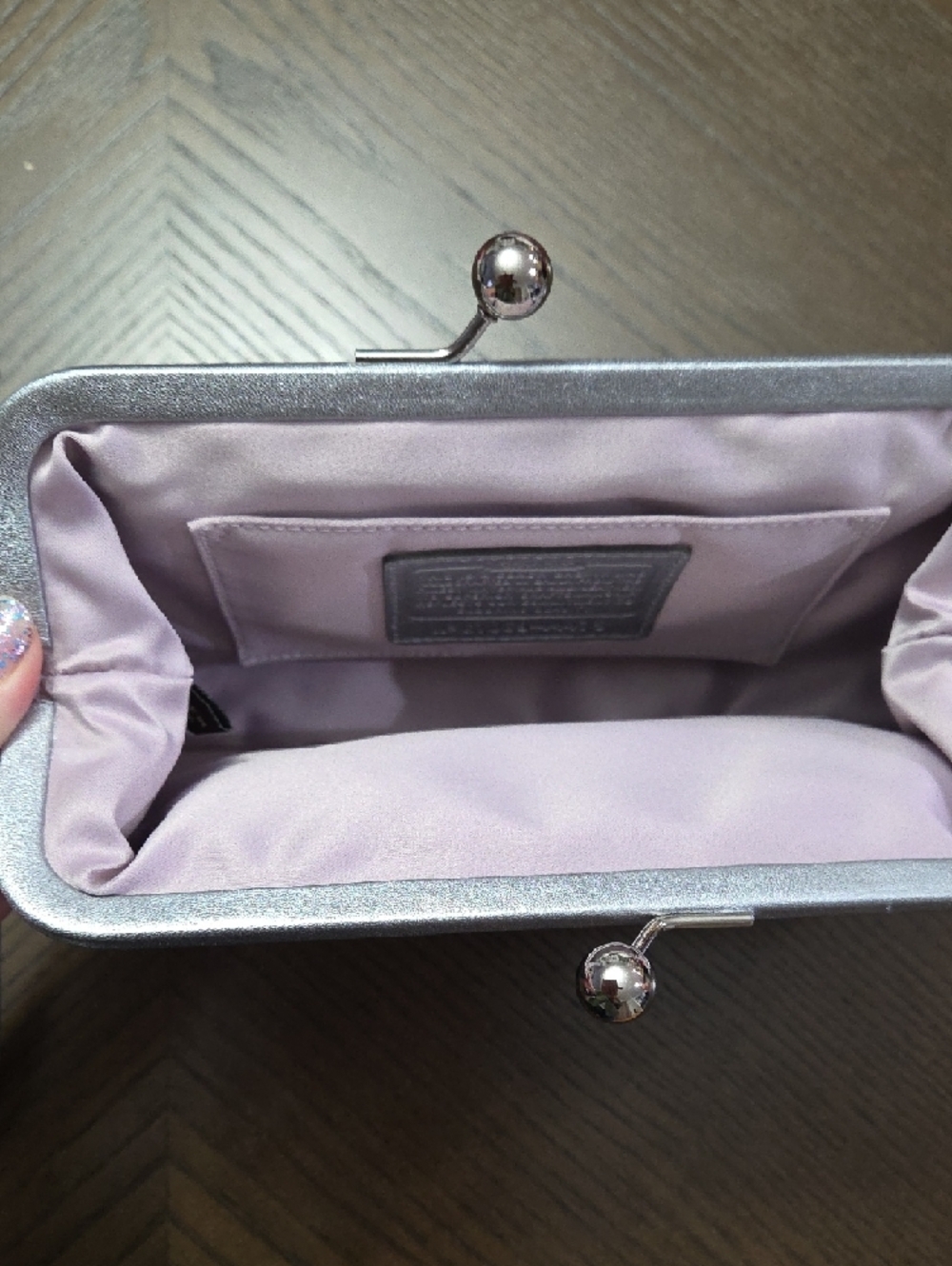 Coach Limited Edition Silver Sequin Kiss-Lock Wristlet Clutch With Hangtag - Picture 8 of 14